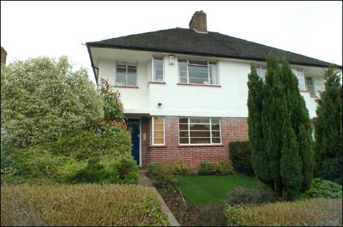 14 Ludlow Way